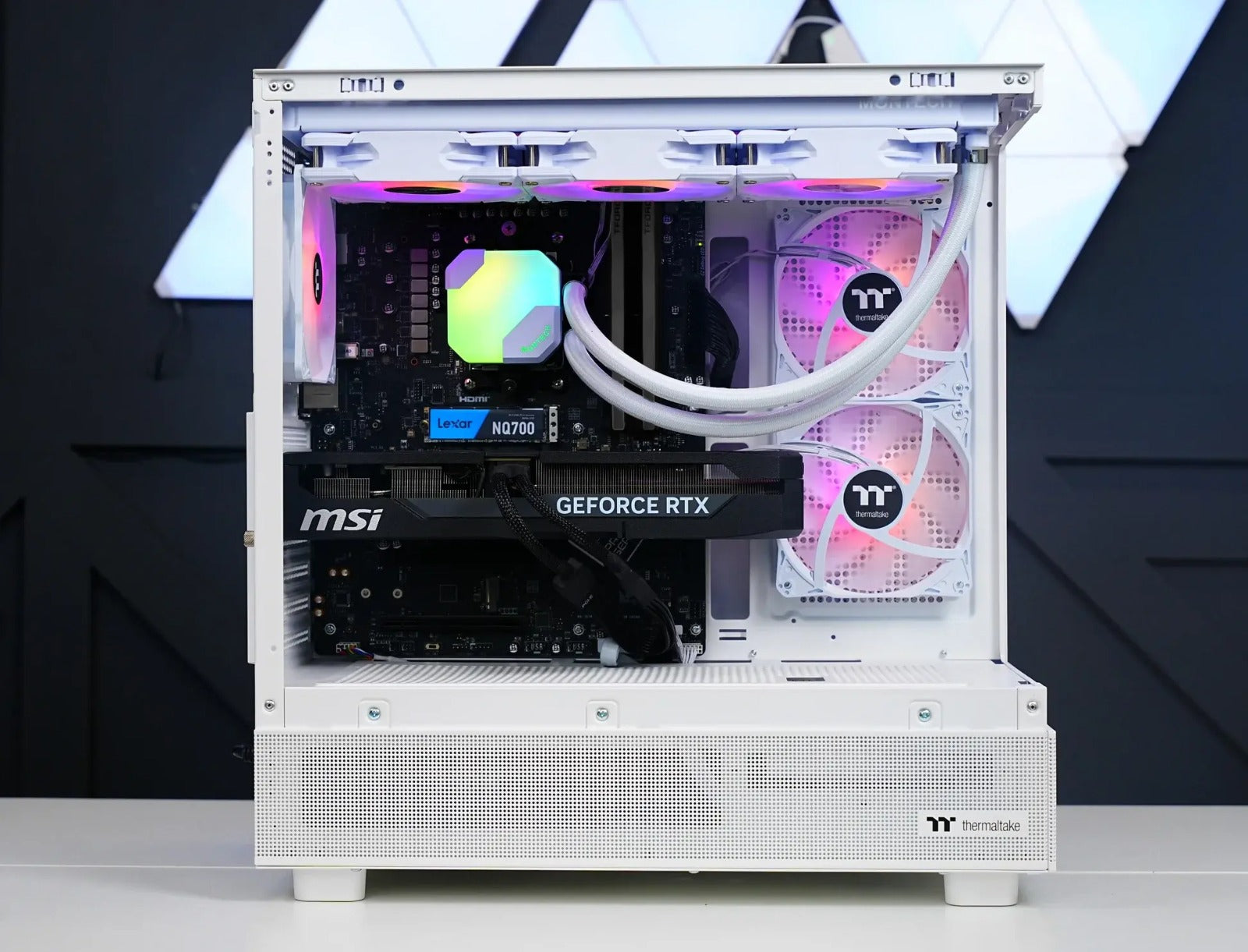 TECHNOID Glass Gaming PC - GeForce RTX 5070 - AMD Ryzen 7 7800X3D - 32GB DDR5 - 2TB SSD - Win 11 PRO - AI Ready - VR Compatible - Wifi Bluetooth